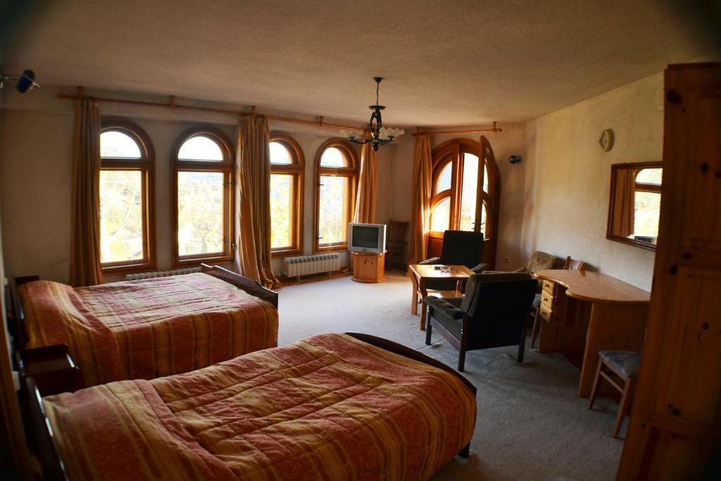 Family Hotel Silver Smolyan Quarto foto