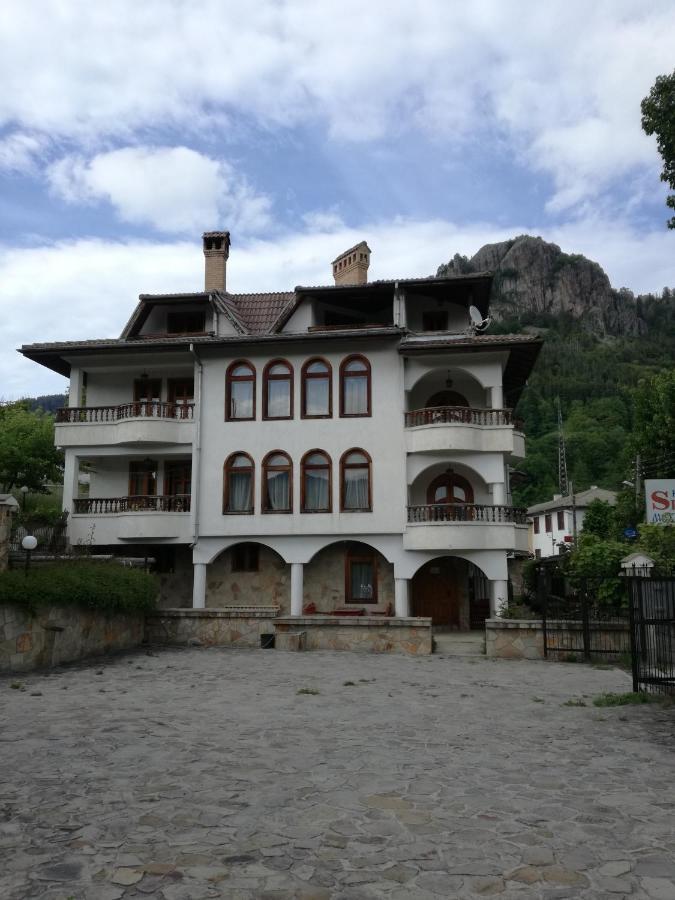 Family Hotel Silver Smolyan Exterior foto